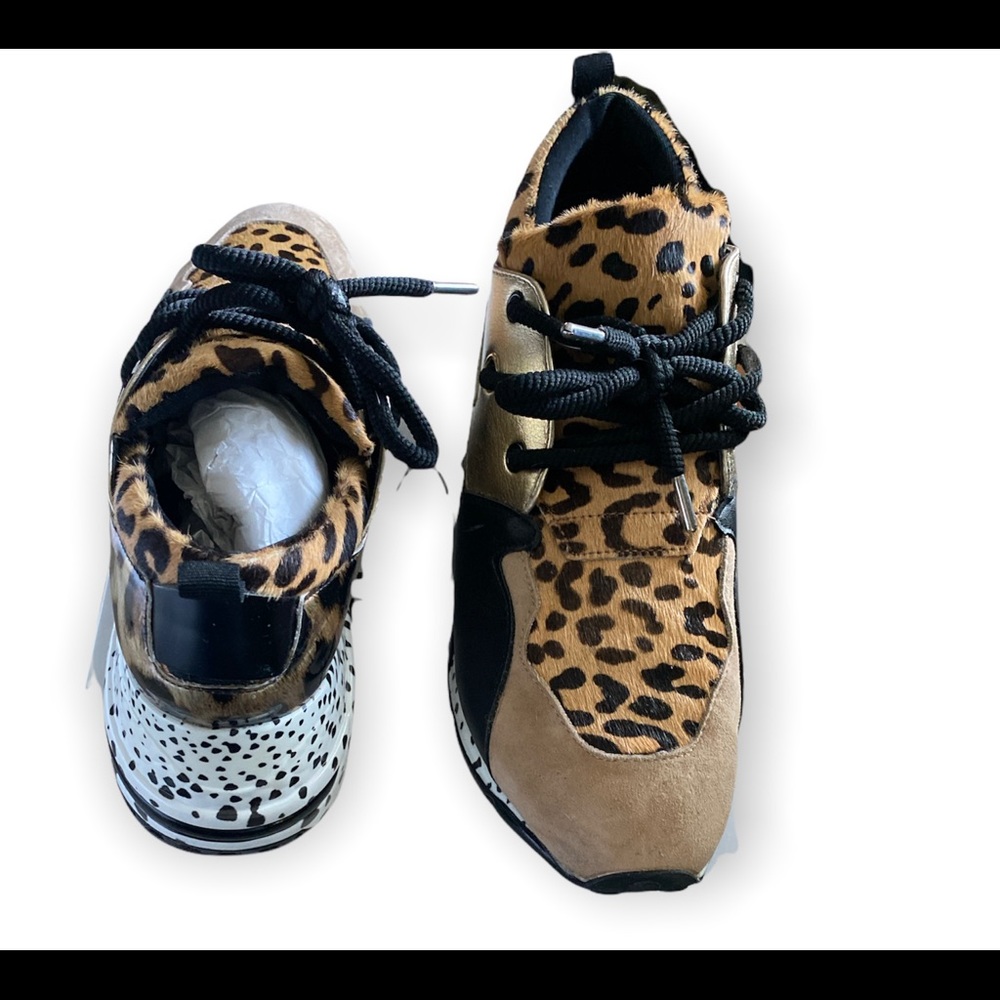 Size 10 animal print Steve Madden sneakers